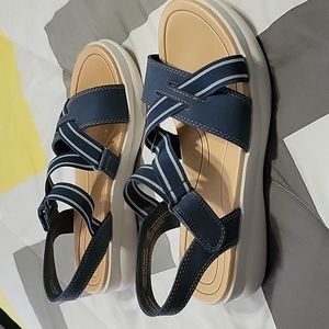 Croft & Barrow blue sandals